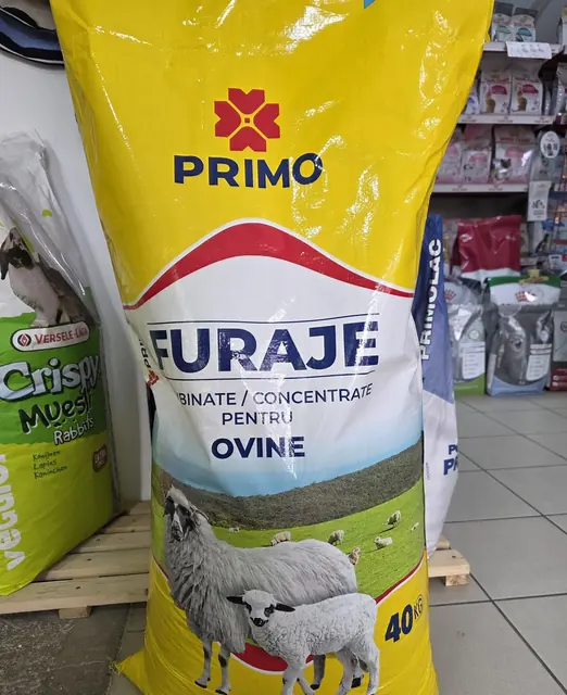 Un sac de 40 de kilograme de furaje PRIMO pentru ovine, în magazinul nostru